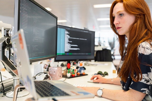 woman, computers, office, working, female, employee, young woman, redhead, girl, workplace, workstation, lcd, monitors, laptop, female employee, employee, employee, employee, employee, employee, workstation, workstation